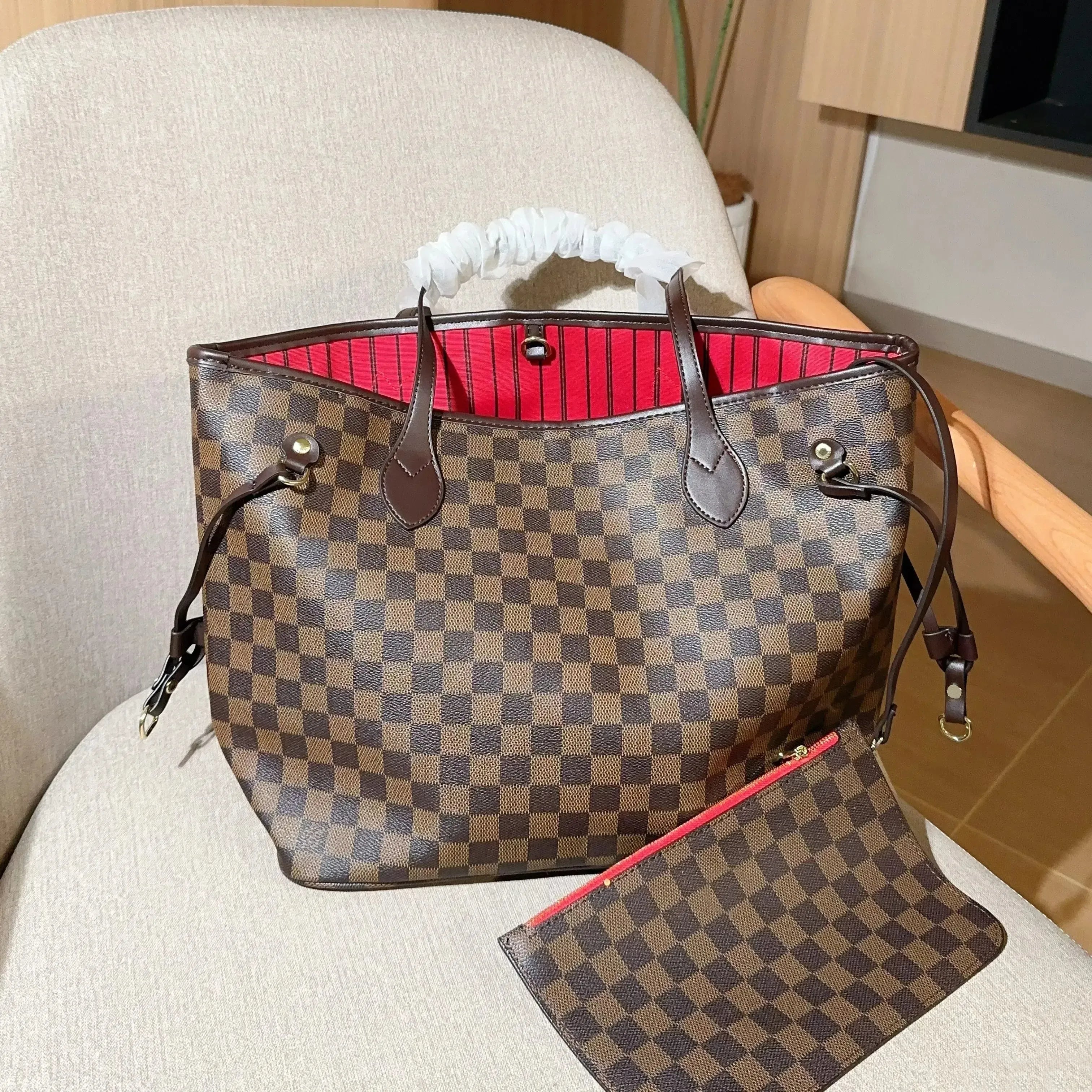 Designer Bag Makeup Bag Luxury Cosmetic Bag High Quality Women'S Handbag Purse Cowhide Travel Storage Bag Toiletry Bag Mini Brown Vanity Bag Designer Cosmetic Bag