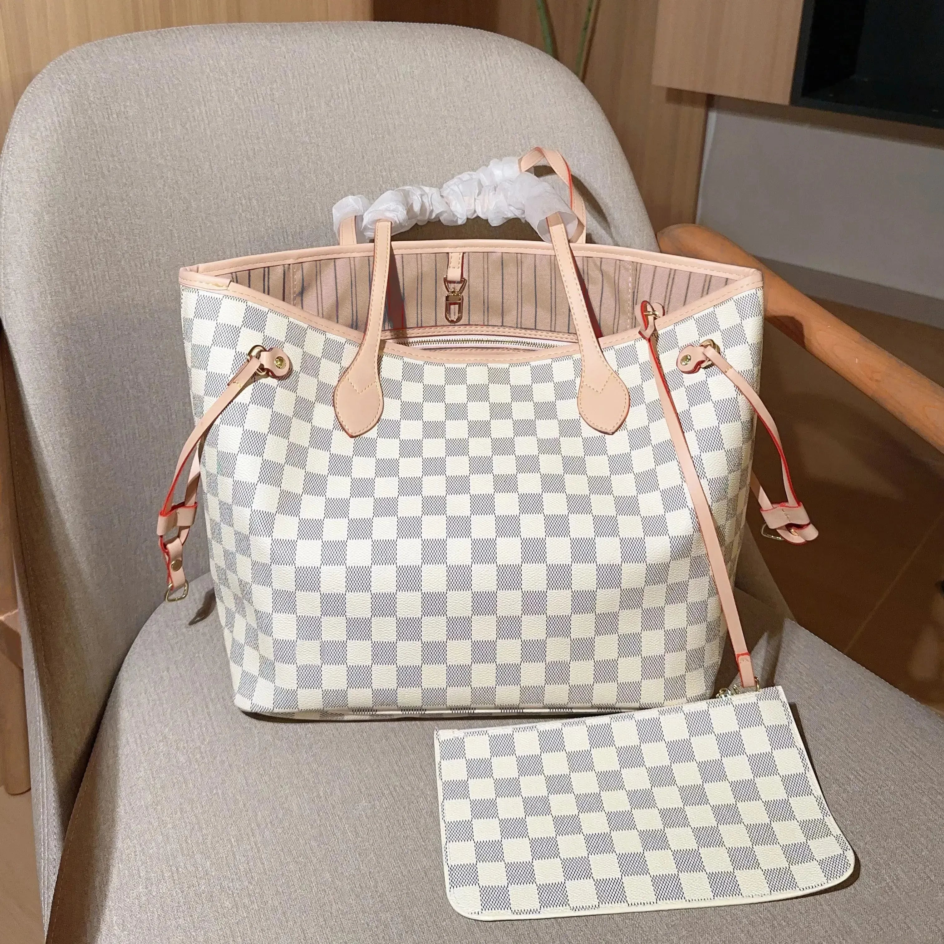 Designer Bag Makeup Bag Luxury Cosmetic Bag High Quality Women'S Handbag Purse Cowhide Travel Storage Bag Toiletry Bag Mini Brown Vanity Bag Designer Cosmetic Bag